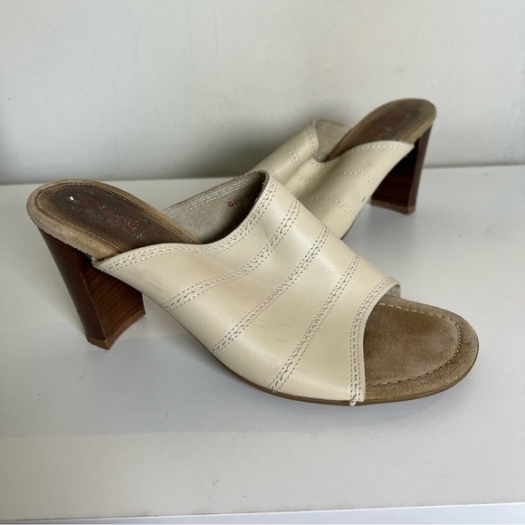 Y2K Bass Cream Chunky Heel Open Toe Mules Sandals Size 8 - Picture 1 of 10